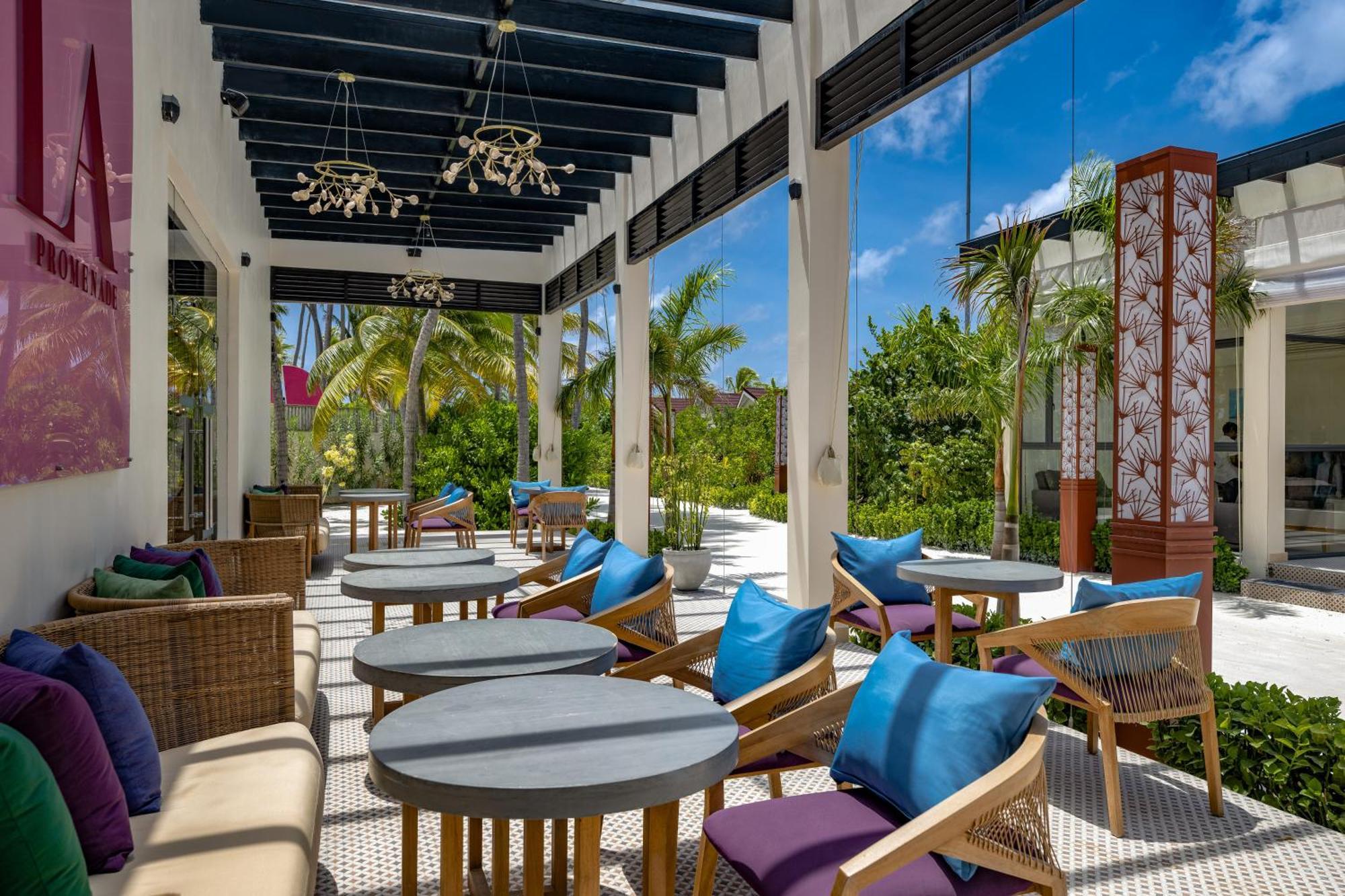 Oblu Xperience Ailafushi Hotel Male Exterior foto