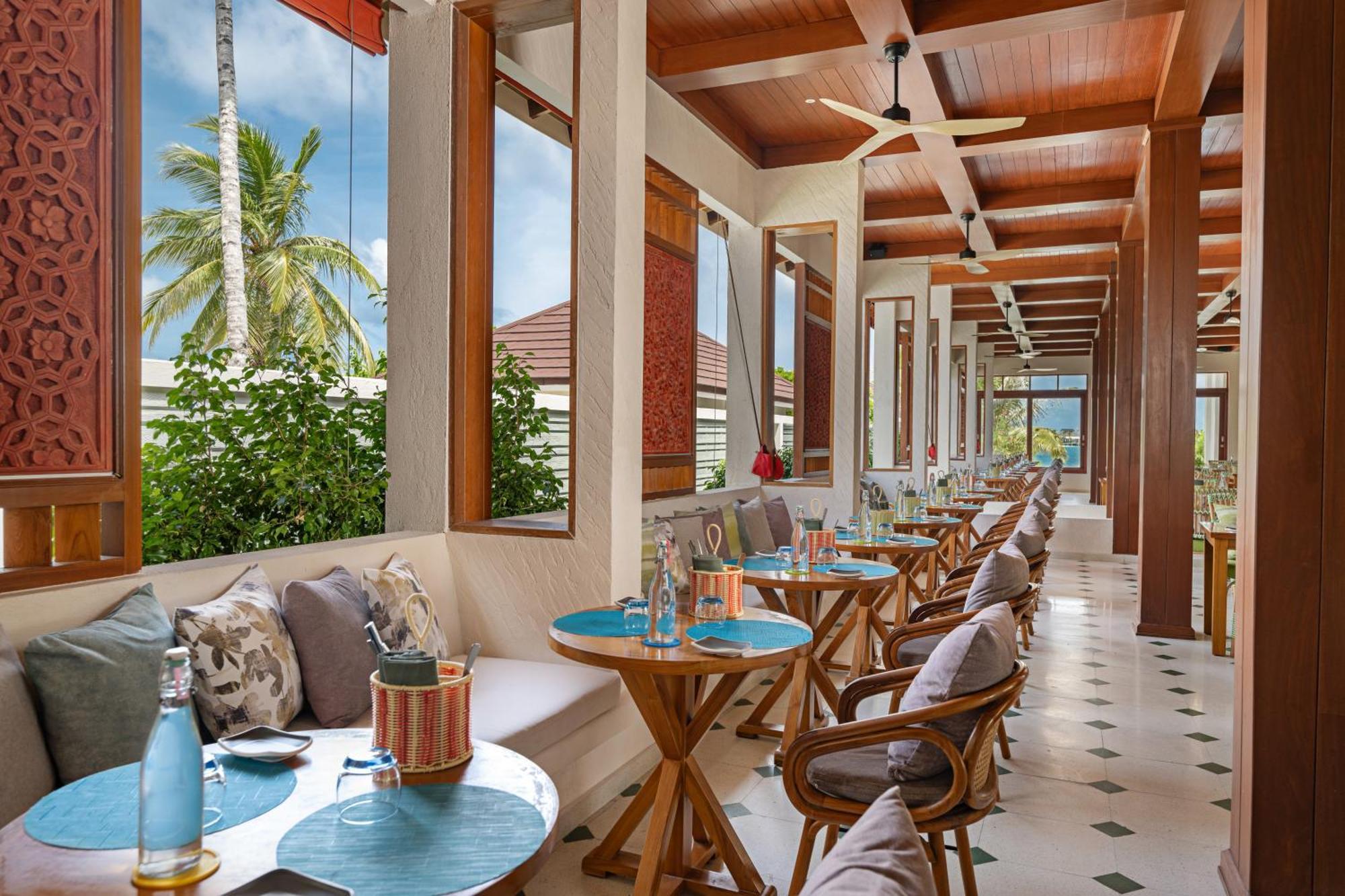 Oblu Xperience Ailafushi Hotel Male Exterior foto